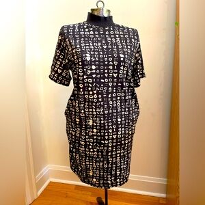 Monki Black & Cream Allover Pattern Short Dress with Pockets